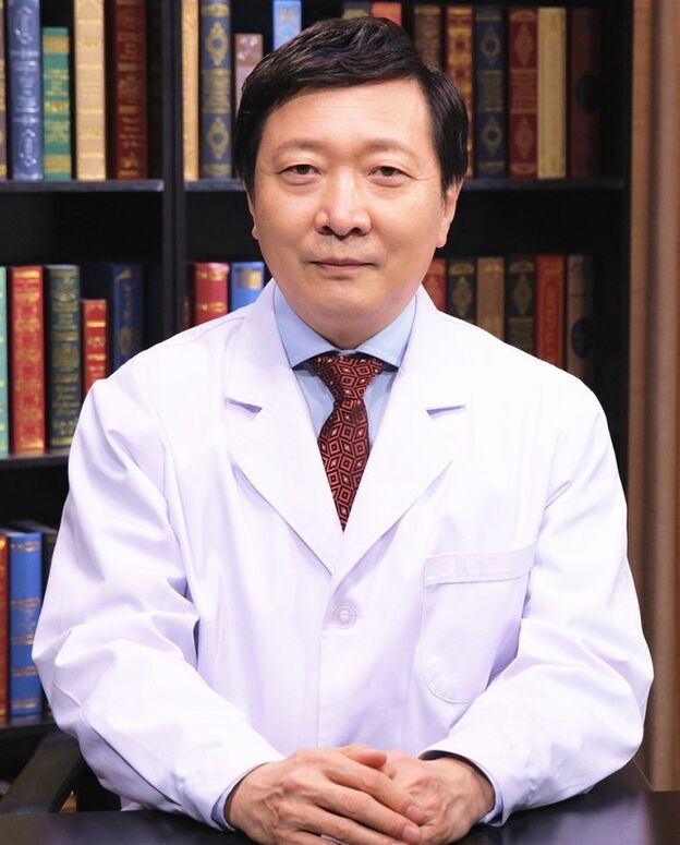 Doktor Urologist Joshua